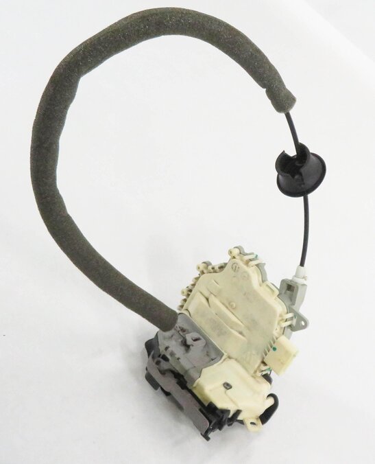 2010-2019 AUDI / PORSCHE A4 S4 A5 S5 A6 Q3 Q5 Q7 TT 911 - RIGHT FRONT DOOR LATCH