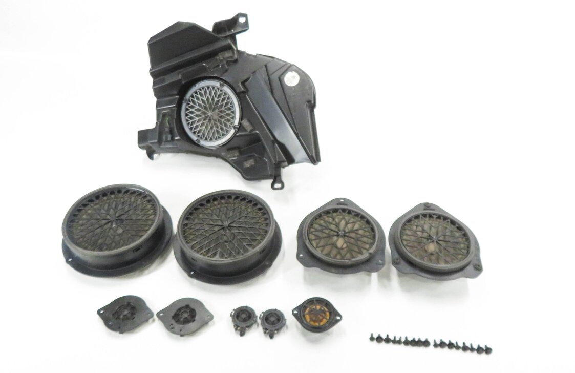 2011 AUDI A5 (B8 8T) CONVERTIBLE - RADIO STEREO SUBWOOFER SPEAKER SET-10