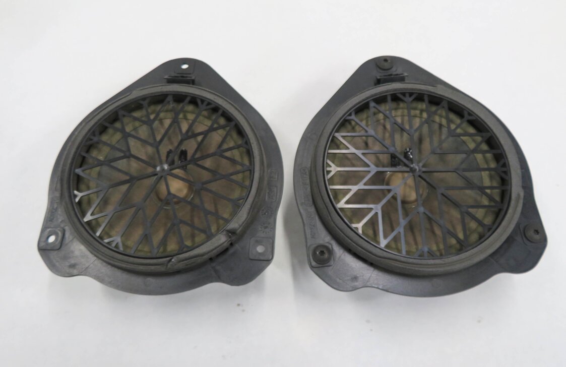 Thumbnail 3: 2011 AUDI A5 (B8 8T) CONVERTIBLE - RADIO STEREO SUBWOOFER SPEAKER SET-10