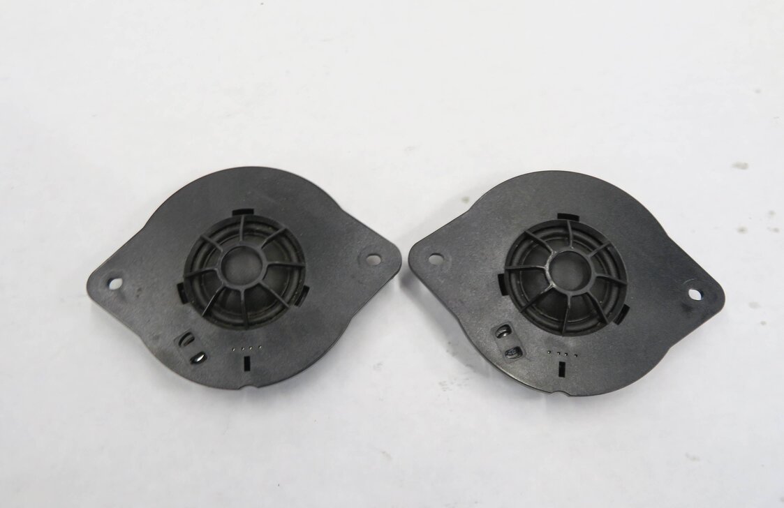 Thumbnail 9: 2011 AUDI A5 (B8 8T) CONVERTIBLE - RADIO STEREO SUBWOOFER SPEAKER SET-10