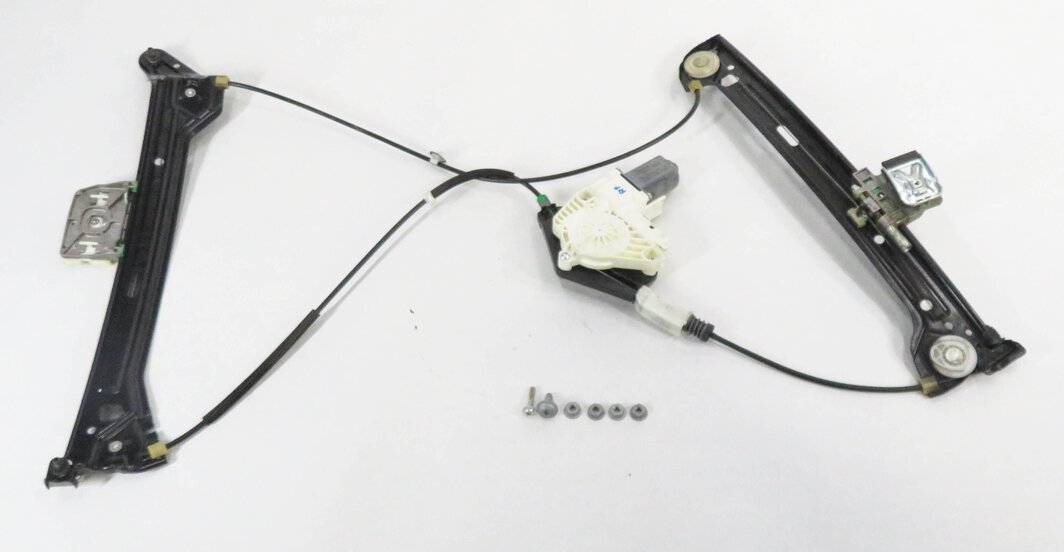2011 AUDI A5 (B8 8T) RIGHT FRONT WINDOW REGULATOR w/ MOTOR