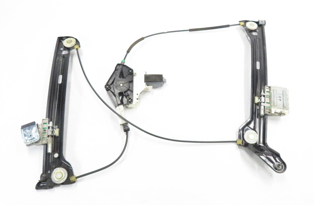 Thumbnail 5: 2011 AUDI A5 (B8 8T) LEFT FRONT DRIVER WINDOW REGULATOR w/ MOTOR