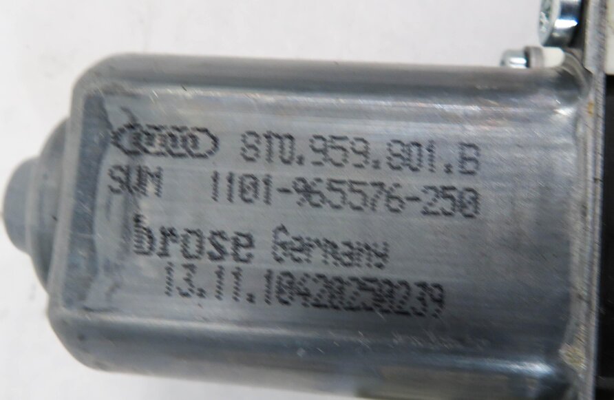 Thumbnail 6: 2011 AUDI A5 (B8 8T) LEFT FRONT DRIVER WINDOW REGULATOR w/ MOTOR