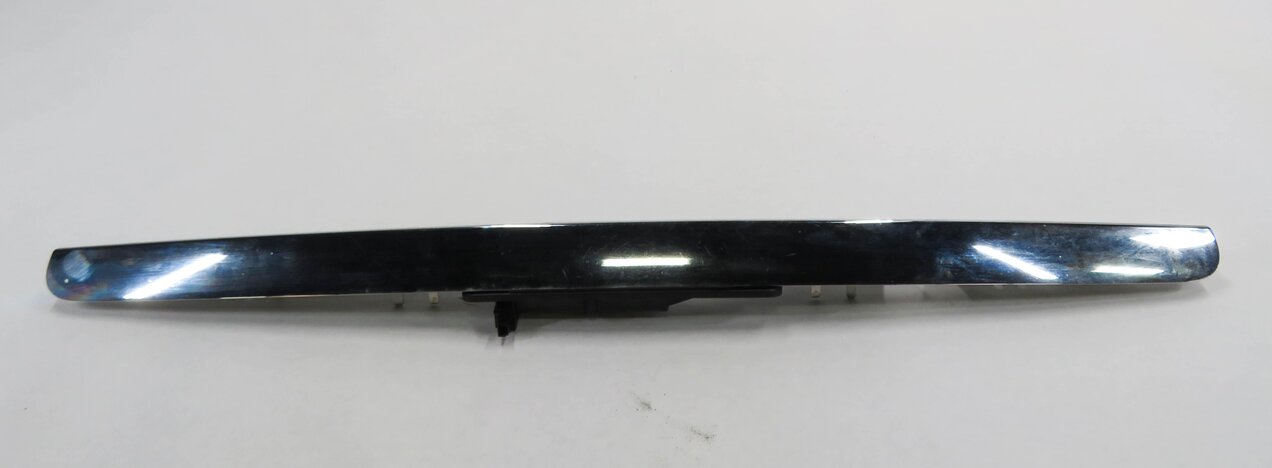 Thumbnail 5: 2007 MERCEDES ML350 (W164) REAR TRUNK RELEASE HANDLE LICENSE LIGHT PANEL