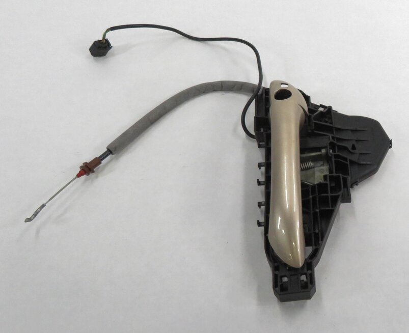 Thumbnail 3: 2007 MERCEDES BENZ ML350 (W164) LEFT FRONT DRIVER EXTERIOR DOOR HANDLE (BEIGE)