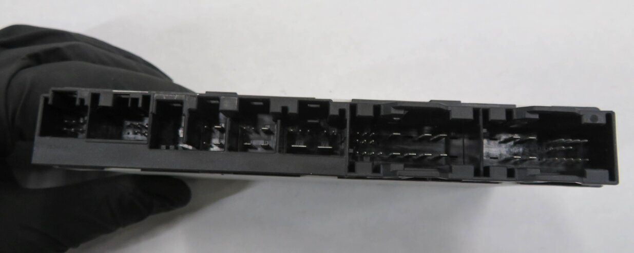 Thumbnail 5: 12-19 BMW 328i 335i 535i 550i 750i M5 M6 X3 X4 - RIGHT FRONT SEAT CONTROL MODULE