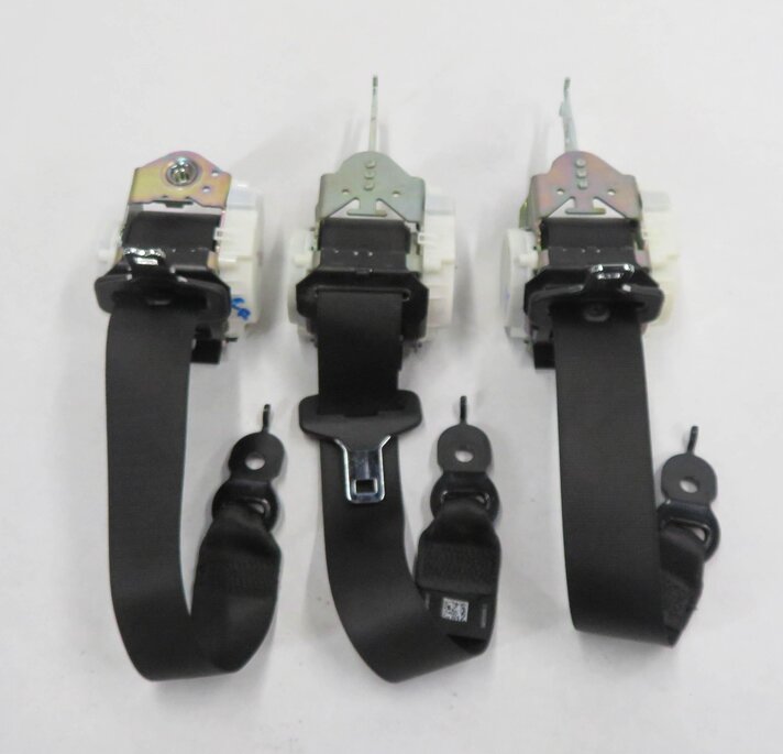 Thumbnail 5: 2012 BMW 528i (F10) REAR - LEFT / CENTER / RIGHT SEATBELT RETRACTOR SET (BLACK)
