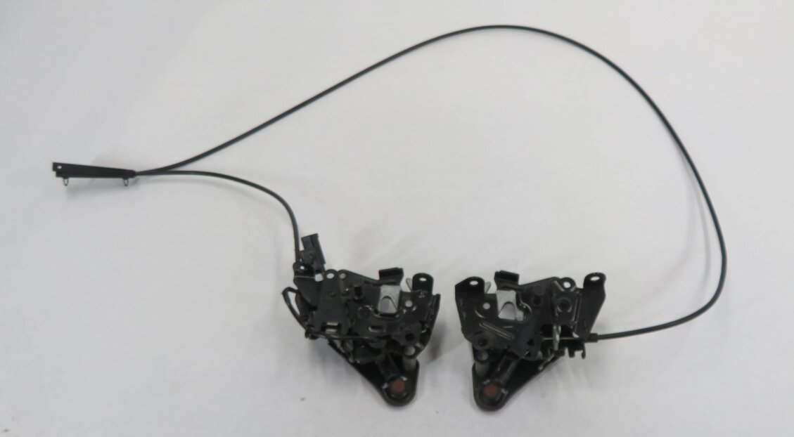 Thumbnail 2: 2012 BMW 528i (F10) FRONT LEFT & RIGHT LOWER HOOD LOCK LATCH SET-2