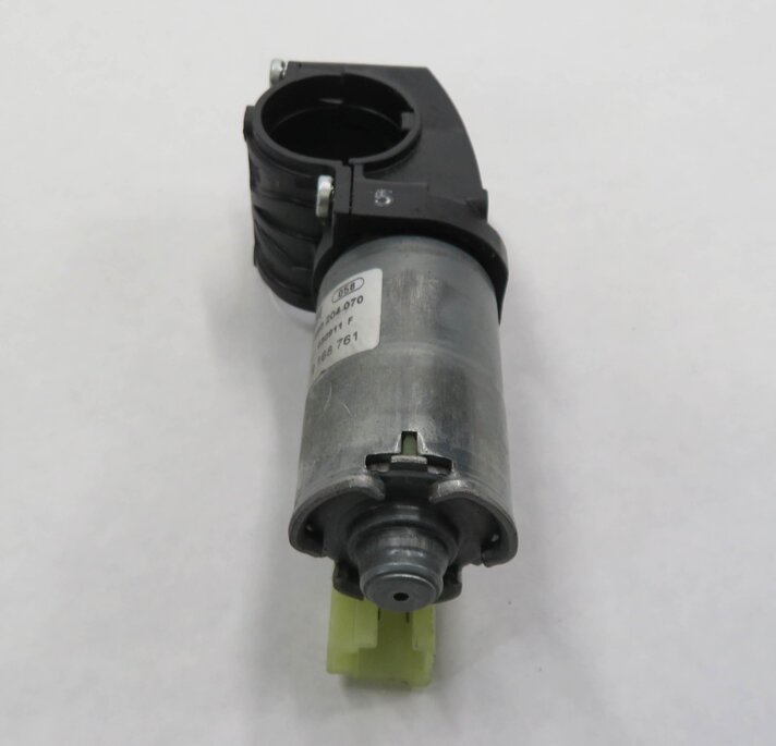 Thumbnail 8: 2012 BMW 528i (F10) LEFT FRONT DRIVER POWER SEAT ADJUSTMENT MOTOR SET-4