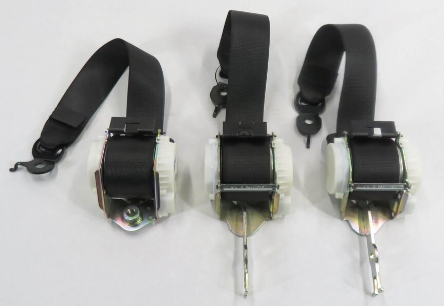 Thumbnail 4: 2012 BMW 740i (F01) REAR SEATBELT BUCKLE RETRACTOR SET-3 (BLACK)