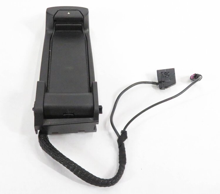 Thumbnail 4: 2012 BMW 740i (F01) FRONT CENTER CONSOLE CELL PHONE SNAP IN CRADLE CHARGER