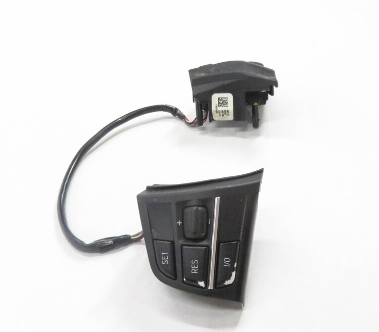 Thumbnail 4: 2012 BMW 740i (F01) STEERING SWITCH BUTTON SET-2