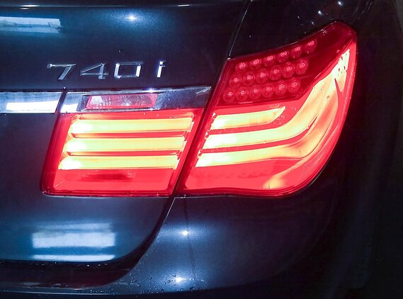 Thumbnail 2: 09-12 BMW 740i 750i 760i B7 (F01) RIGHT SIDE REAR TRUNK LID TAILLIGHT LIGHT LAMP