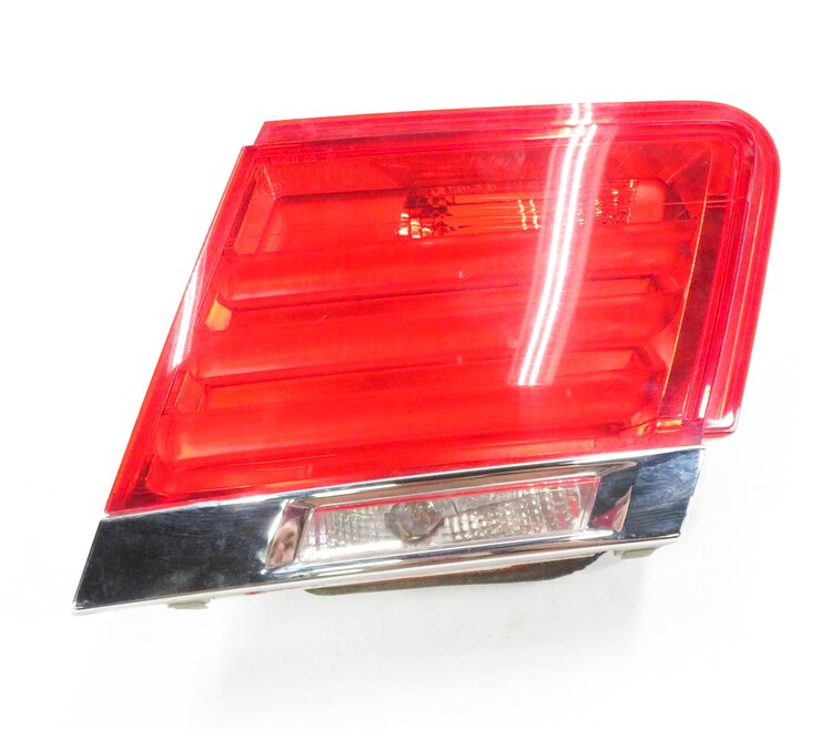 Thumbnail 3: 09-12 BMW 740i 750i 760i B7 (F01) RIGHT SIDE REAR TRUNK LID TAILLIGHT LIGHT LAMP
