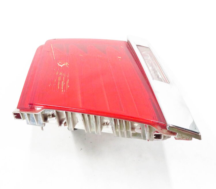 Thumbnail 4: 09-12 BMW 740i 750i 760i B7 (F01) RIGHT SIDE REAR TRUNK LID TAILLIGHT LIGHT LAMP