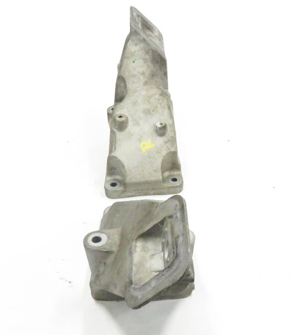 Thumbnail 3: 2011 RANGE ROVER (L322) 5.0L AJ133 V8 ENGINE MOUNT BRACKET SET-2