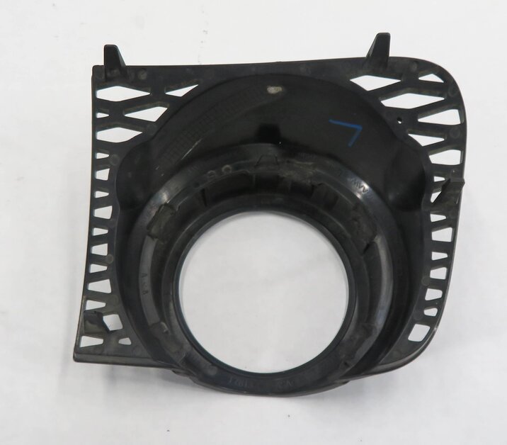 Thumbnail 5: 2011 RANGE ROVER (L322) LEFT FRONT DRIVER FOG LIGHT TRIM (SANTORINI BLACK 820)