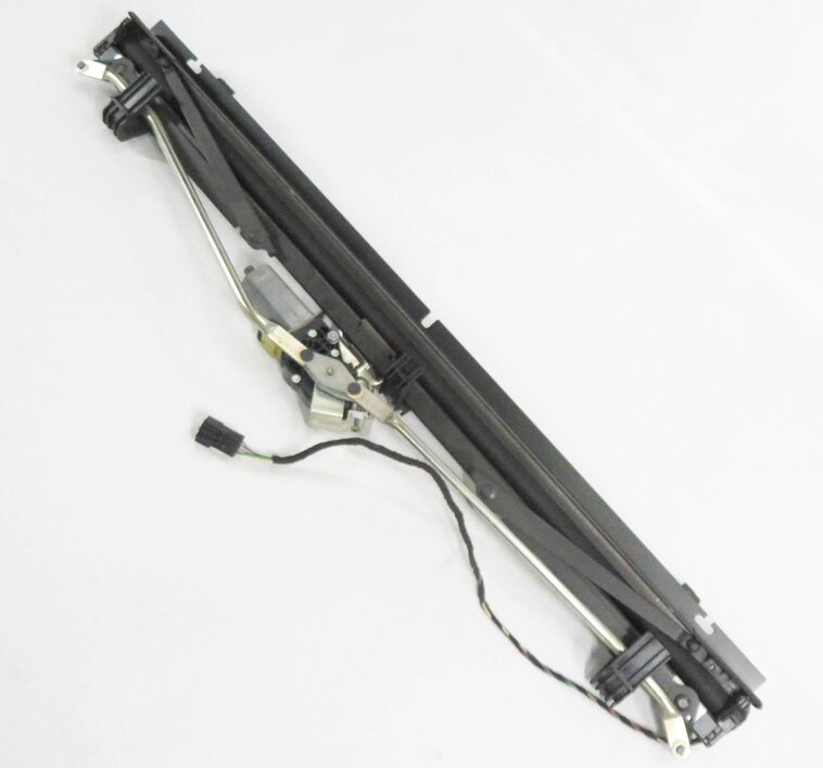 2011 MERCEDES BENZ E550 (C207) COUPE - REAR BACK GLASS SUNSHADE w/ MOTOR