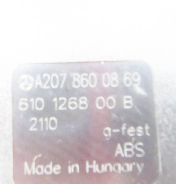 Thumbnail 7: 2011 MERCEDES E550 (C207) COUPE - REAR SEATBELT BUCKLE RECEIVER SET-2 (BLACK)