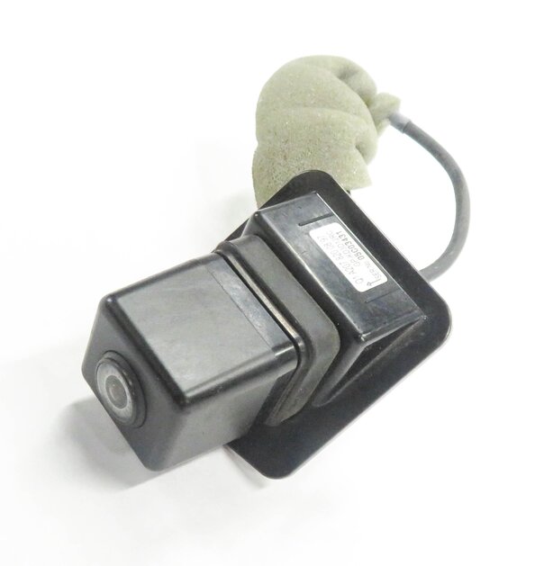 10-13 MERCEDES E300 E350 E400 E550 (A207 C207 W207 W212) BACKUP REVERSE CAMERA