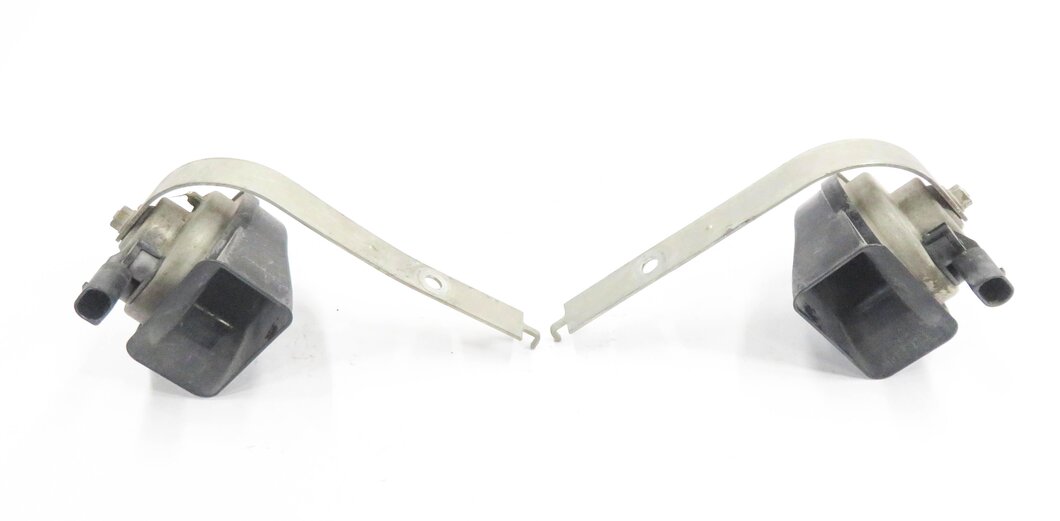 Thumbnail 4: 2007-2011 BMW X5 X6 (E70 E71) HIGH & LOW TONE NOTE EMERGENCY SAFETY HORN SET (2)