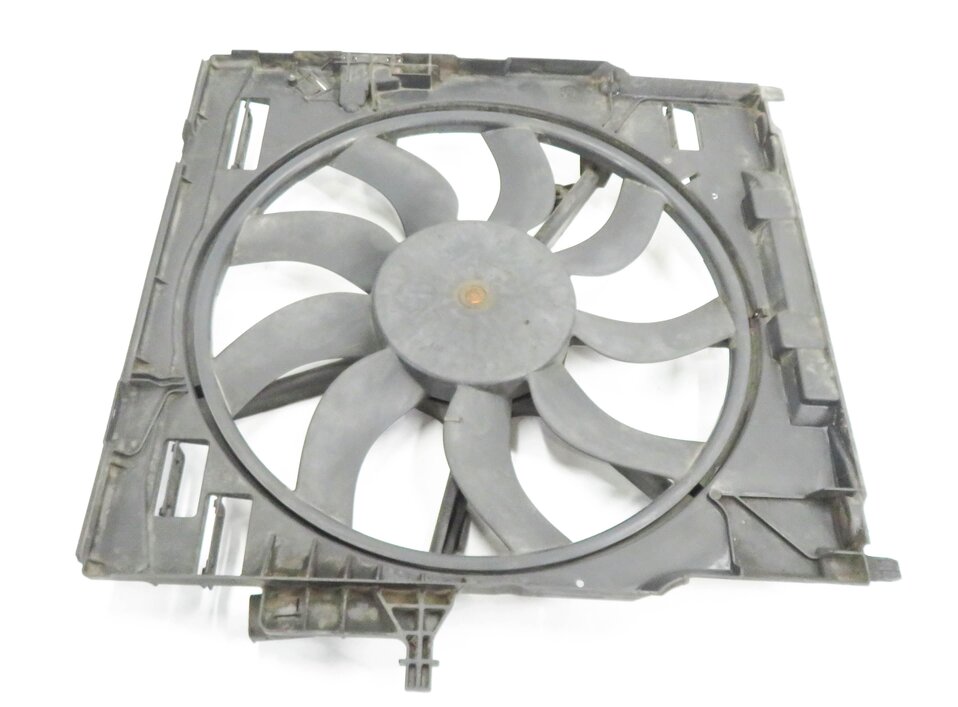 Thumbnail 3: 2009-2014 BMW X5 X6 (E70 E71) - 3.0L TURBO / 3.0L DIESEL COOLING FAN 850 WATT