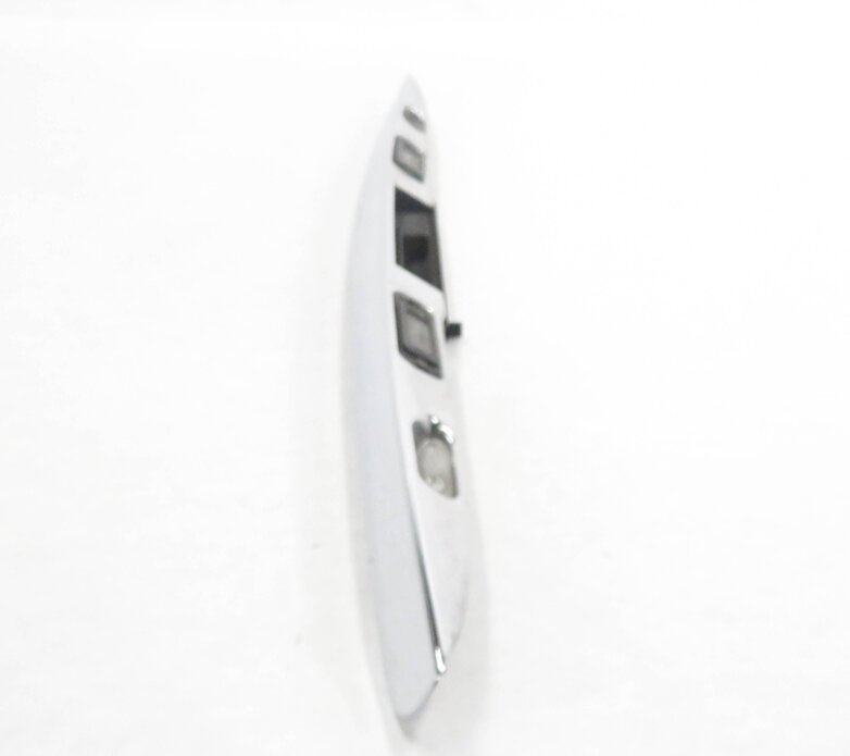 Thumbnail 3: 2006 MERCEDES BENZ ML350 (W164) REAR TRUNK RELEASE HANDLE w/ LICENSE LIGHTS