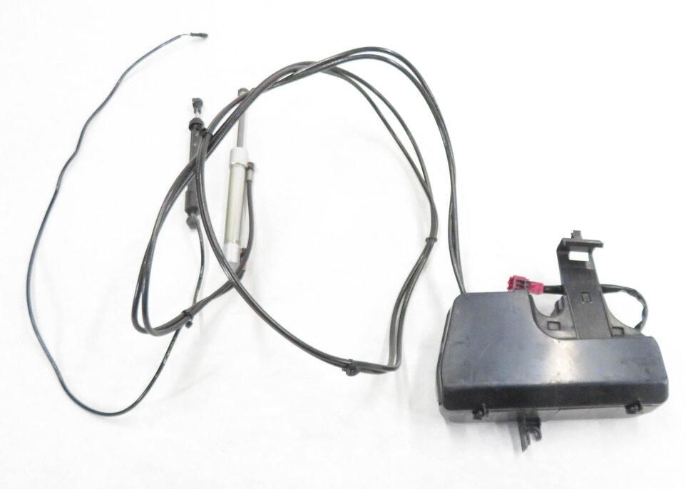 Thumbnail 2: 2006-2009 MERCEDES ML-CLASS (W164) REAR TRUNK LIFT MOTOR w/ RAM & LINES (3-PIN)