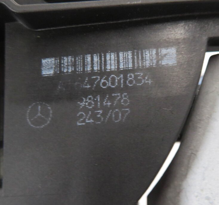 Thumbnail 6: 2008 MERCEDES ML350 (W164) RIGHT FRONT PASSENGER EXTERIOR DOOR HANDLE (BLACK)