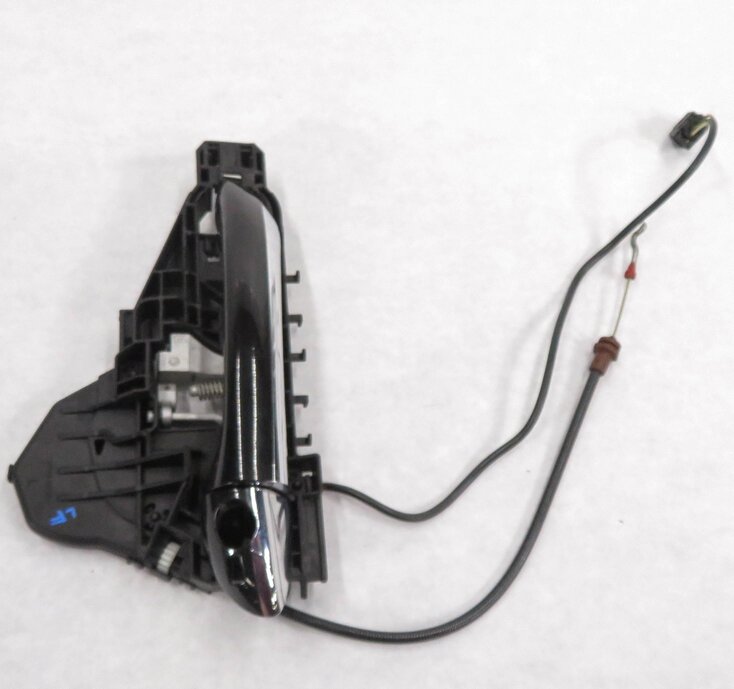 Thumbnail 3: 2008 MERCEDES ML350 (W164) LEFT FRONT DRIVER EXTERIOR DOOR HANDLE (BLACK 197U)