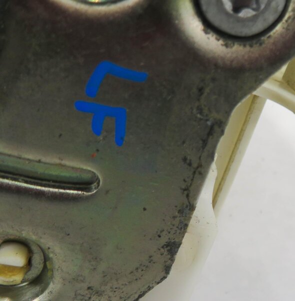 Thumbnail 6: 06-12 MB GL320 GL 450 GL550 GL350 ML500 ML350 ML320 LEFT FRONT DOOR LOCK LATCH