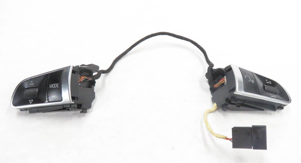 Thumbnail 3: 2010 AUDI A4 (B8 8K) STEERING MODE VOICE VOLUME SWITCH BUTTON SET-2