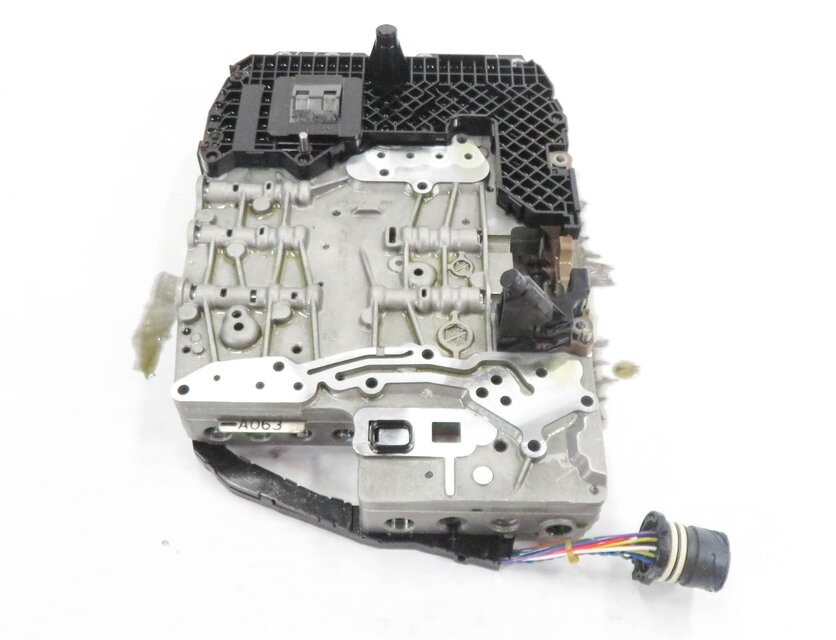 Thumbnail 2: Transmission Assy. AUDI A4 09 10