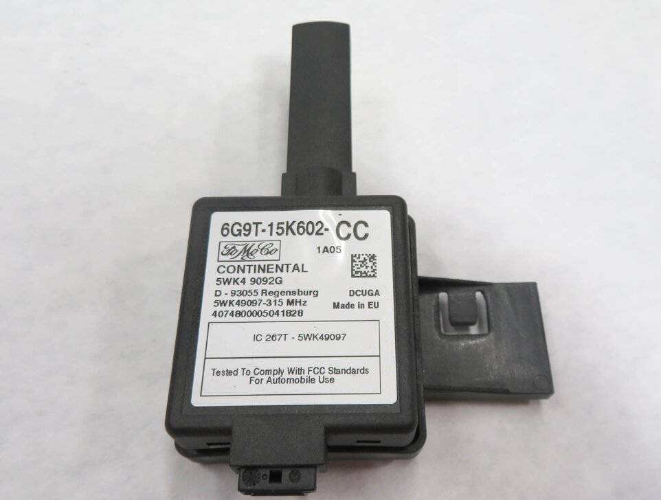 Thumbnail 6: 2011 LAND ROVER LR4 - 5.0L AJ133 ENGINE BODY FUSE BOX IMMOBILIZER MODULE KEY SET