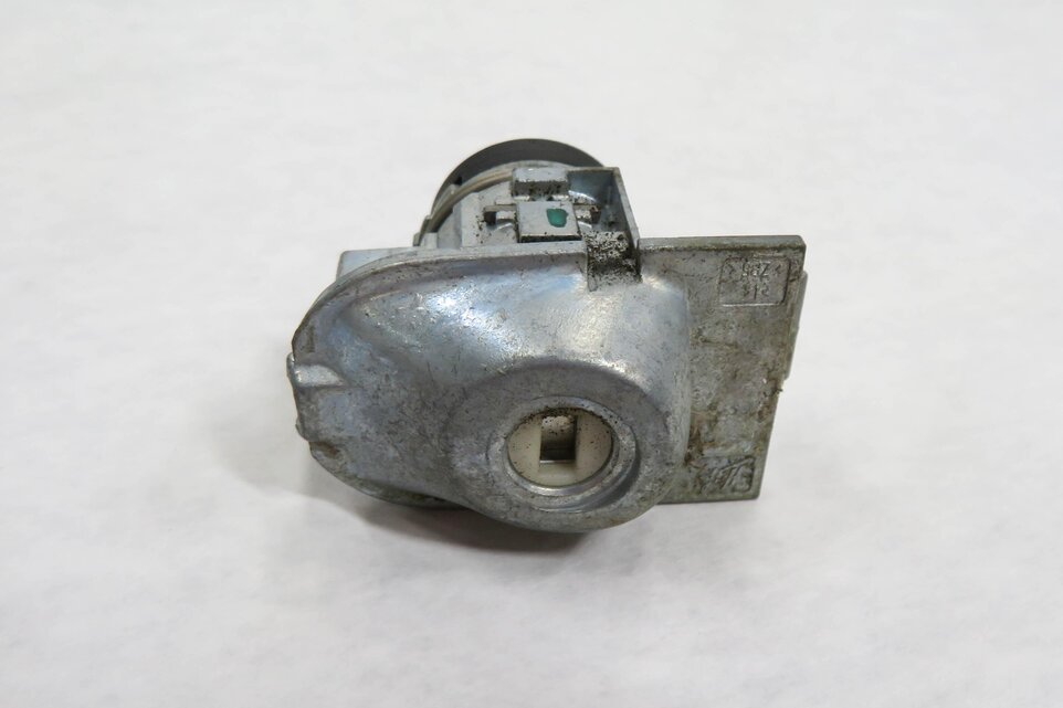 Thumbnail 7: 2011 LAND ROVER LR4 - 5.0L AJ133 ENGINE BODY FUSE BOX IMMOBILIZER MODULE KEY SET