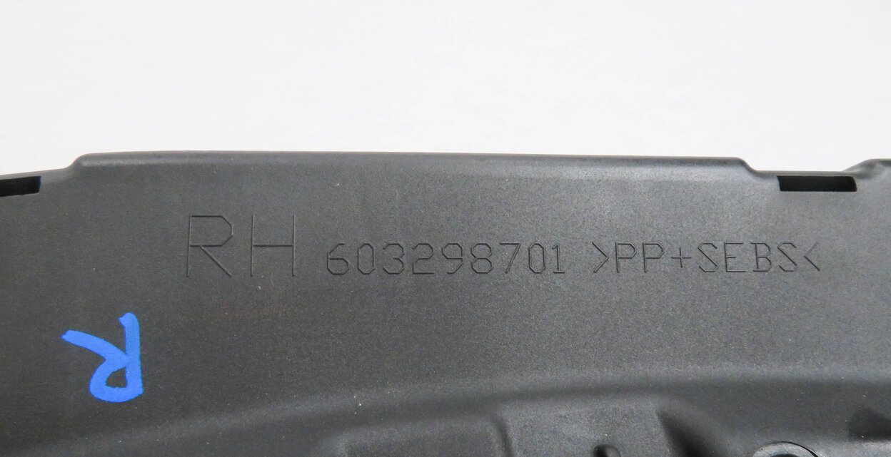 Thumbnail 6: 2012 LAND ROVER LR4 - RIGHT FRONT PASSENGER SEAT AIRBAG AIR BAG