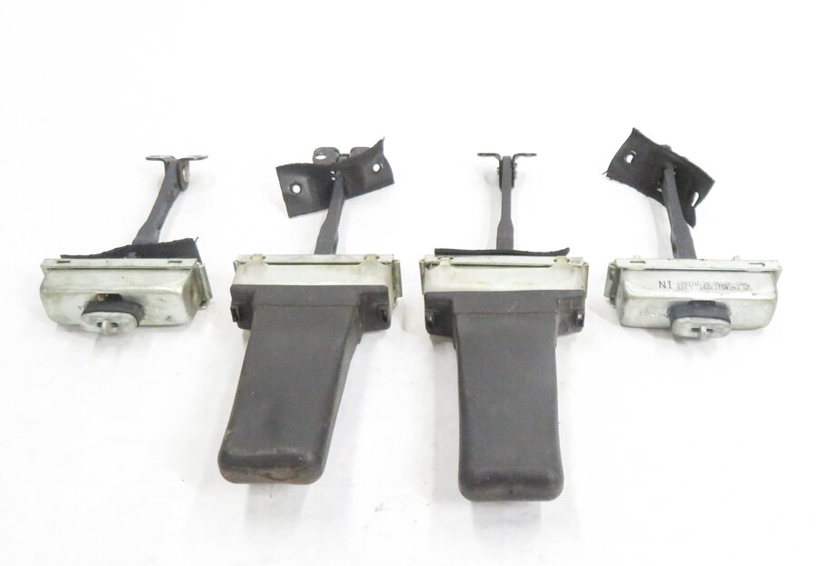 Thumbnail 2: 2011 LAND ROVER LR4 - FRONT & REAR DOOR DETENT CHECK STOP HINGE SET-4