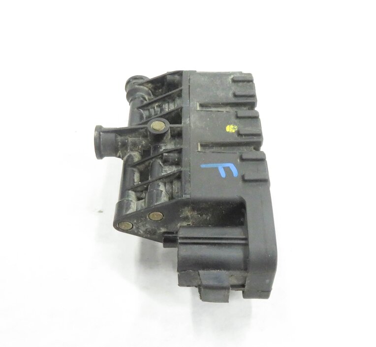Thumbnail 3: 2011 LAND ROVER LR4 - FRONT AIR SUSPENSION AIR CONTROL VALVE
