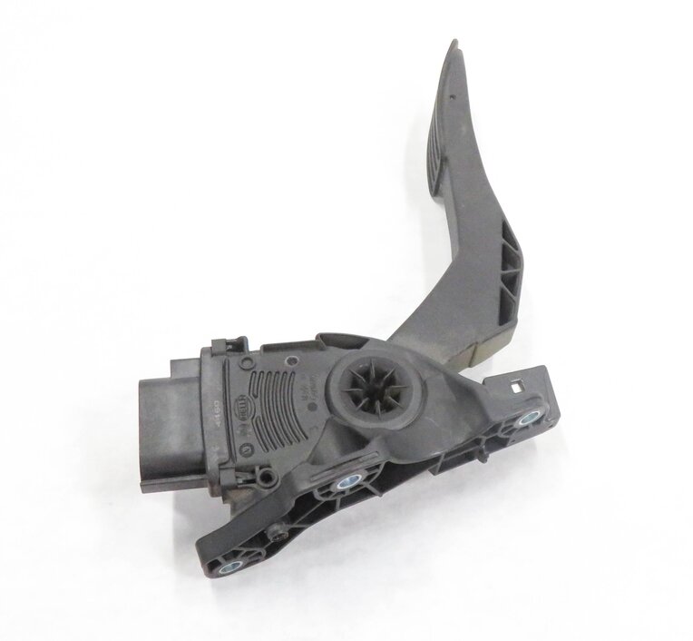 Thumbnail 4: 2011 LAND ROVER LR4 - GAS PEDAL ACCELERATOR FUEL THROTTLE FOOT PEDAL