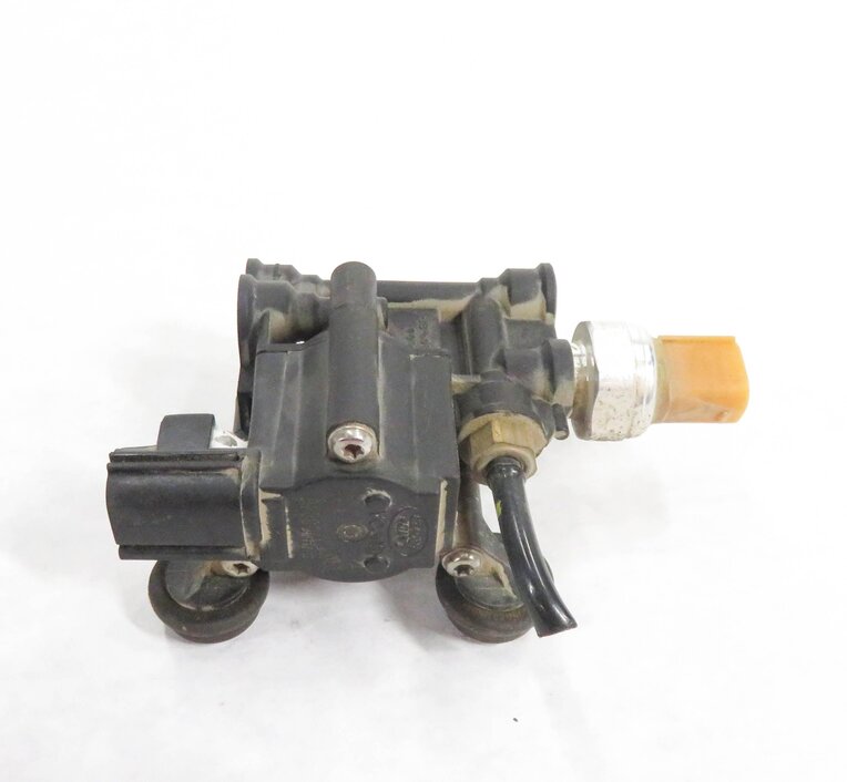 Thumbnail 2: 2011 LAND ROVER LR4 - REAR AIR SUSPENSION PRESSURE CONTROL VALVE