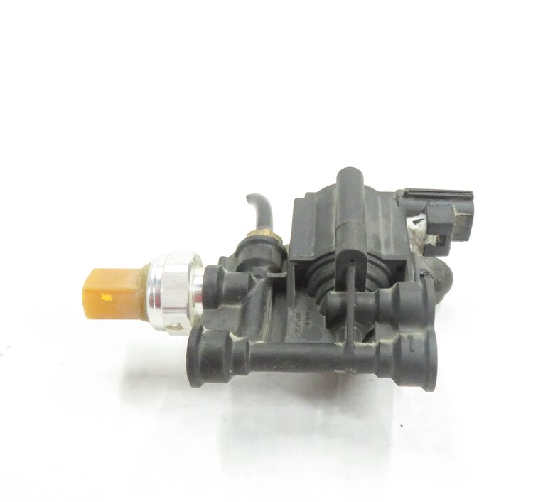 Thumbnail 4: 2011 LAND ROVER LR4 - REAR AIR SUSPENSION PRESSURE CONTROL VALVE