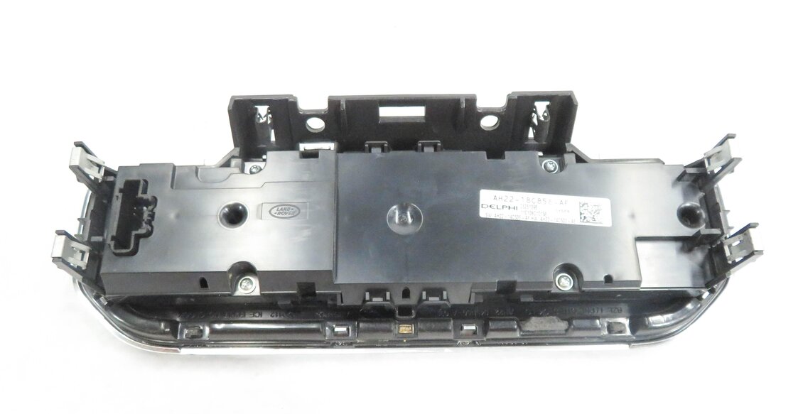 Thumbnail 5: 2011 LAND ROVER LR4 - AM/FM CD PHONE RADIO STEREO CONTROL SWITCH BUTTON PANEL