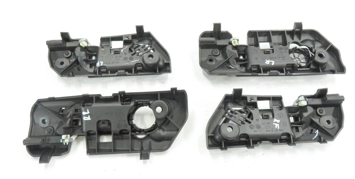 Thumbnail 5: 06-12 MERCEDES GL320 GL450 ML320 ML350 ML450 ML500 - DOOR HANDLE SET-4 (BLACK)