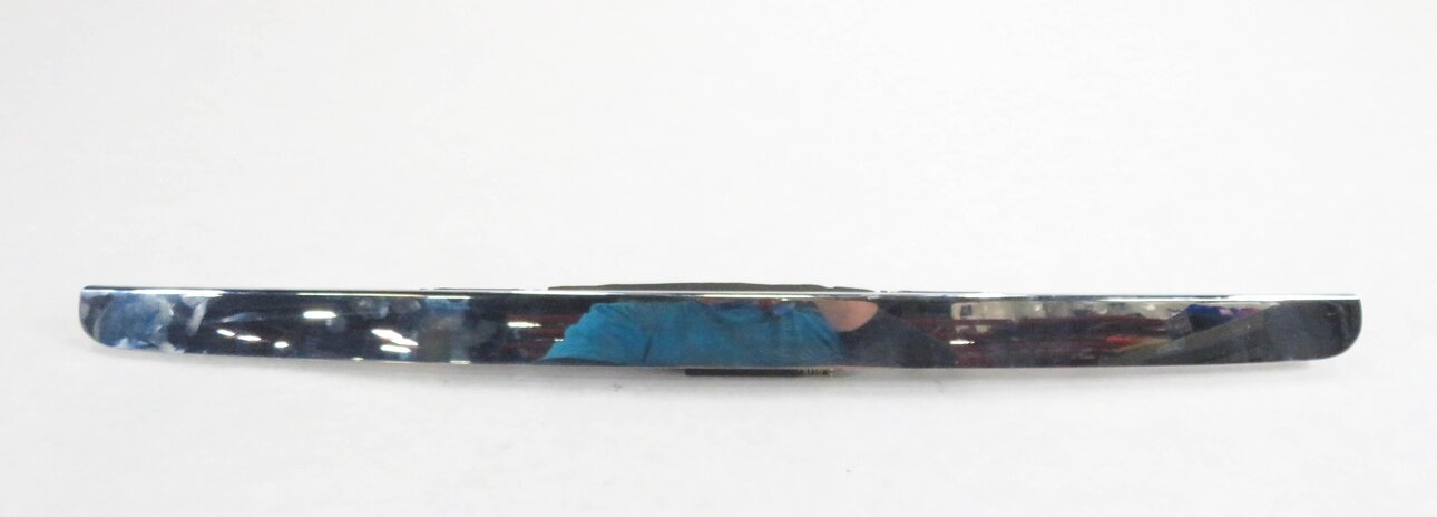 Thumbnail 4: 2006 MERCEDES ML500 (W164) REAR TRUNK RELEASE HANDLE w/ LICENSE LIGHTS (CHROME)