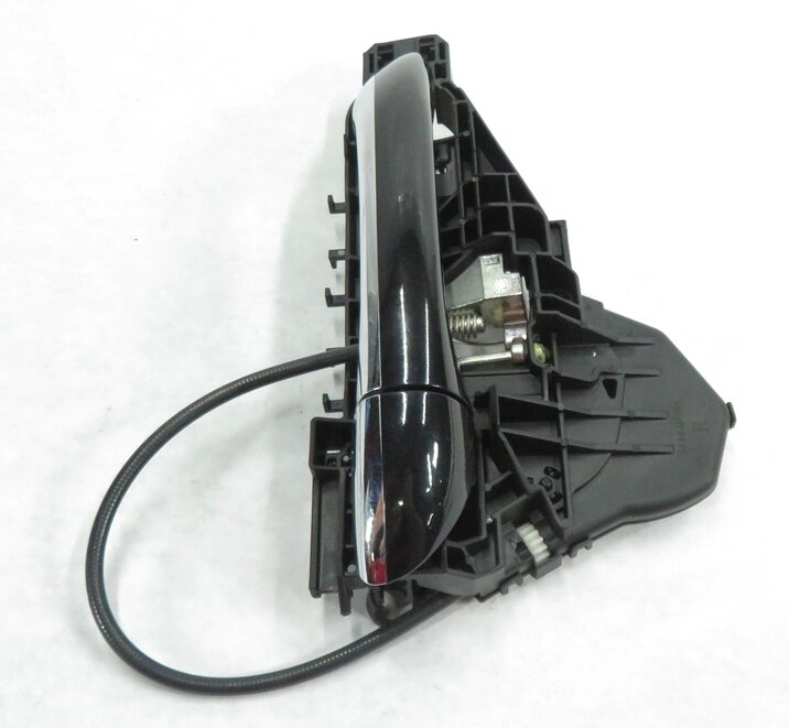 Thumbnail 3: 2006 MERCEDES ML500 (W164) RIGHT FRONT PASSENGER EXTERIOR DOOR HANDLE (BLACK)