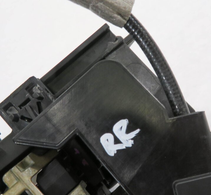 Thumbnail 7: 2006 MERCEDES BENZ ML500 (W164) RIGHT SIDE REAR EXTERIOR DOOR HANDLE (BLACK)