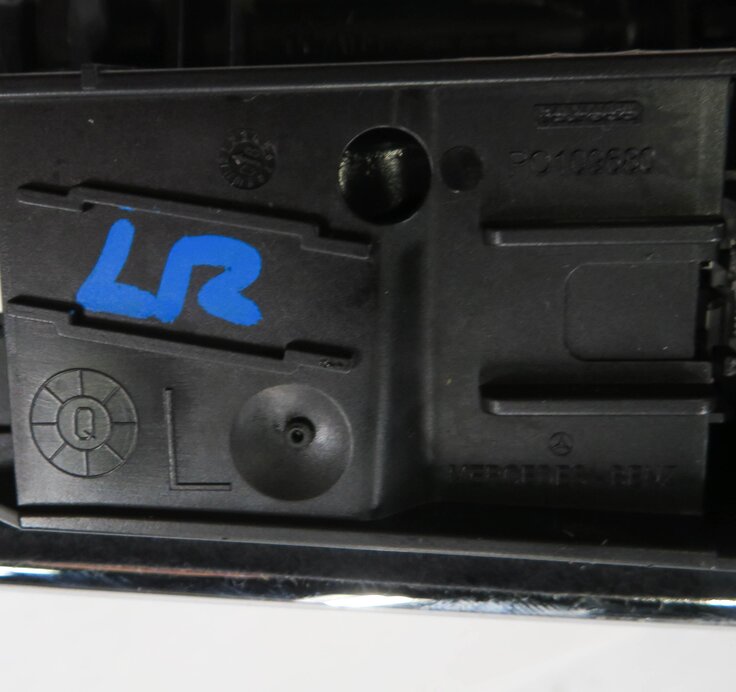 Thumbnail 7: 07-13 MERCEDES S350 S400 S550 S600 S63 (W221) LEFT REAR DOOR ARM REST (BLACK)