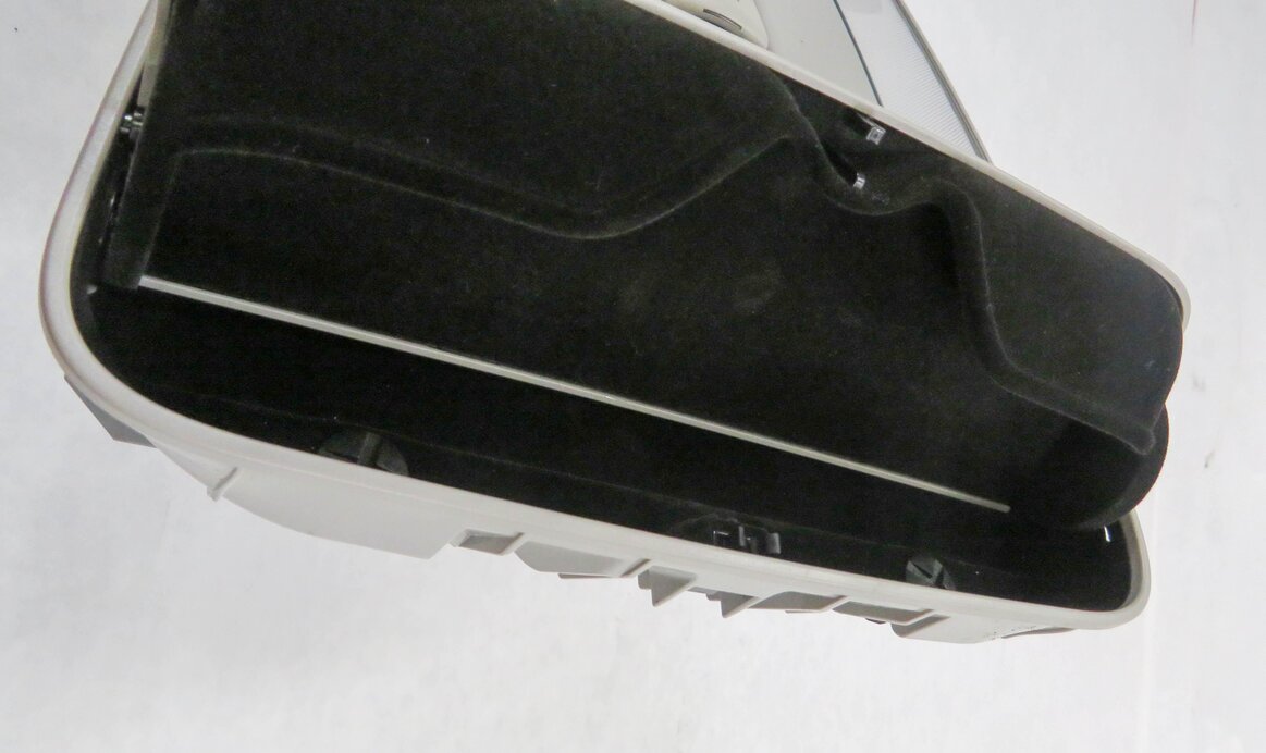Thumbnail 10: 2008 MERCEDES S550 (W221) FRONT DOME LIGHT MAP READING COURTESY LAMP (GRAY)
