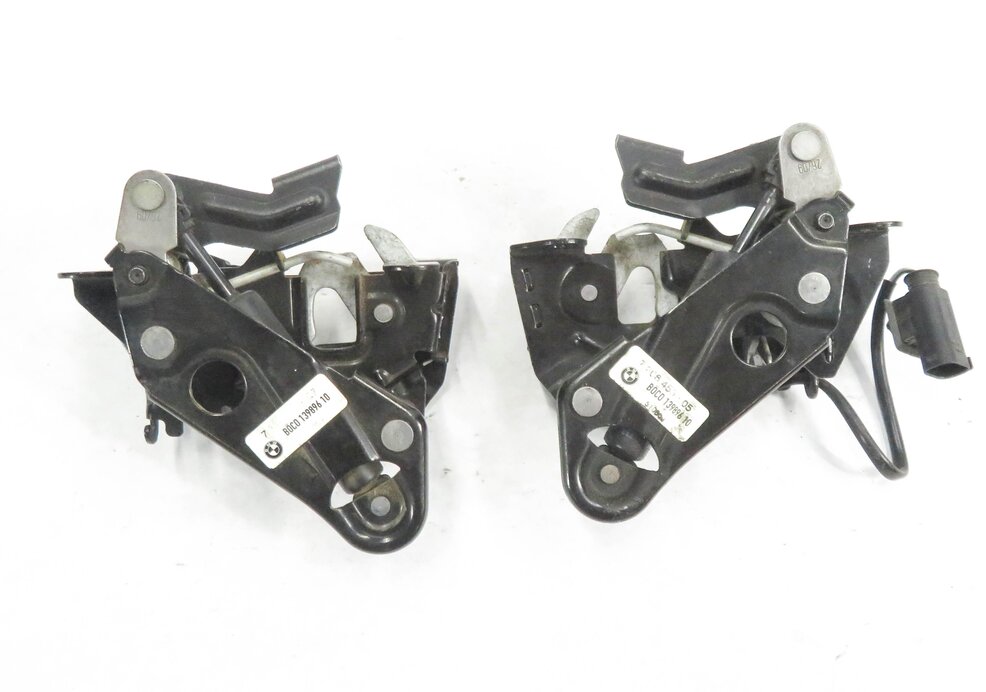 Thumbnail 5: 2010 BMW 750i (F01) FRONT LEFT & RIGHT LOWER HOOD LOCK LATCH SET-2 w/ CABLE