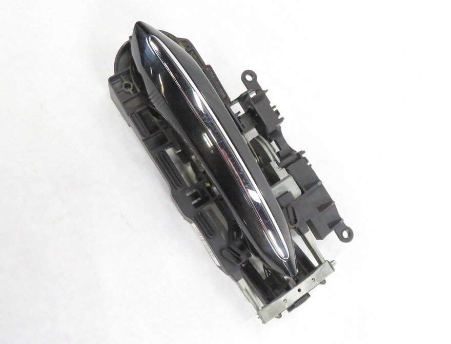 09-18 BMW 528i 535i 550i 740i 750i 760i LEFT REAR COMFORT DOOR HANDLE (BLACK)